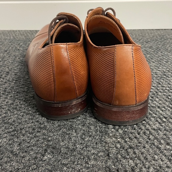 Florsheim Men’s Cap-Toe Oxfords Brown Cognac Classic Size 8.5 Leather Comfy - Picture 4 of 7